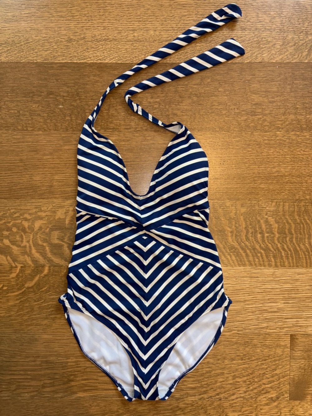 Lauren Ralph Lauren Women’s Navy and White Striped One-Piece Swimsuit Size 10